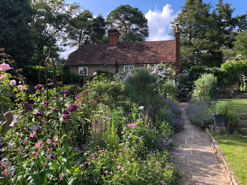 IMG 9987 1024x768 60s and 70s party